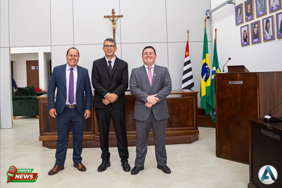 Posse do Prefeito Aries Marioto, Vice Vicente Coelho e Vereadores marca início de nova gestão em Jambeiro