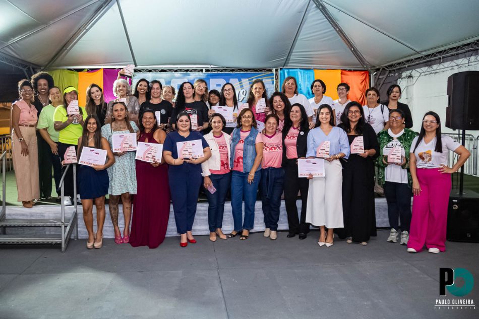 Mulheres que Impulsionam Mulheres